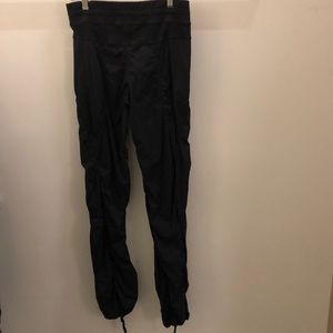 lululemon athletica Pants - Lululemon black unlined studio pant, sz 6, 71197 lululemon athletica Pants - Lululemon black unlined studio pant, sz 6, 71197